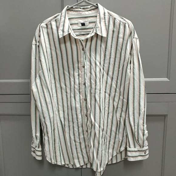 Universal Thread Oversized Fit Womens 100%Cottn Striped Long Sleeve Collar Shirt - Picture 3 of 15